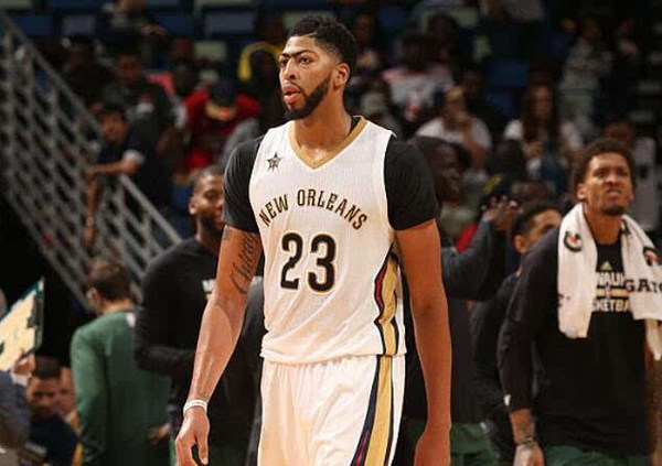 足球的广袤 足球的广袤