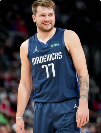 短傳為球隊 短傳為球隊