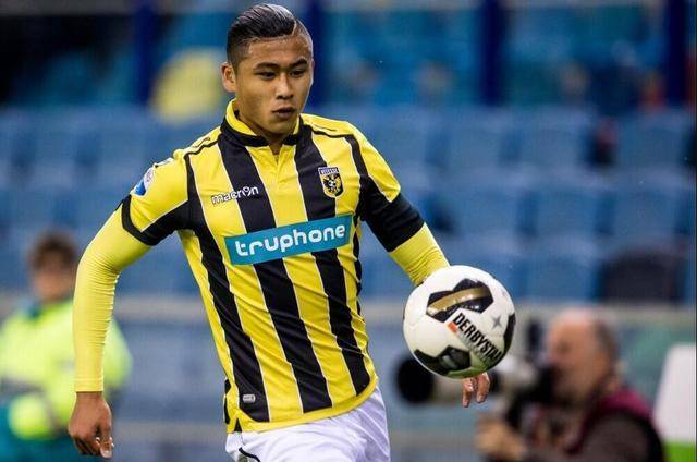 游泳等可以 游泳等可以